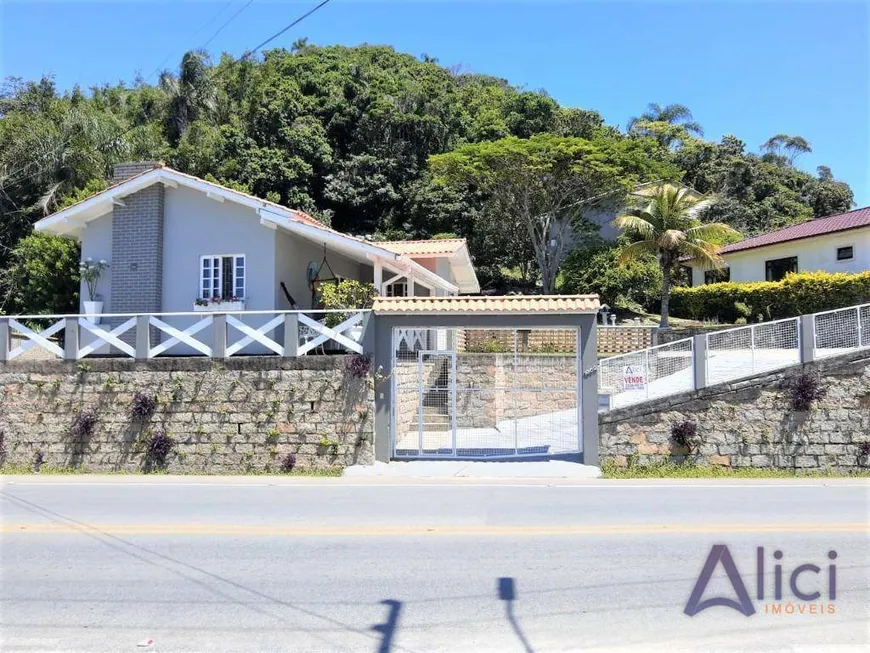 Foto 1 de Casa com 2 Quartos à venda, 80m² em Morro das Pedras, Florianópolis