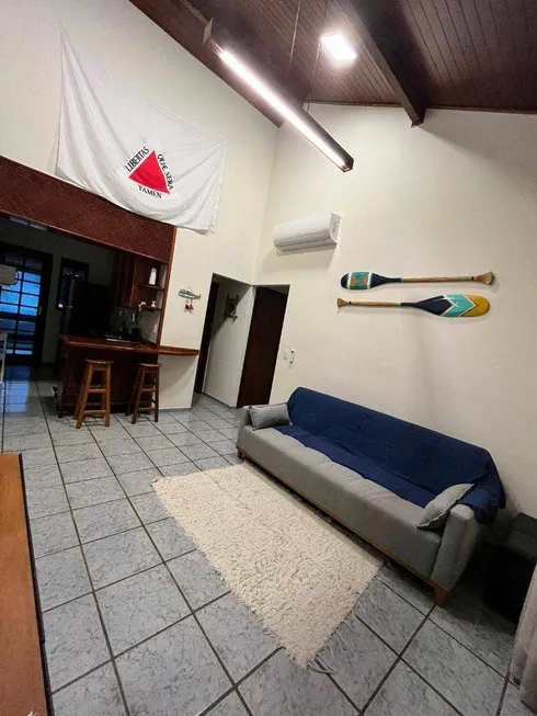 Foto 1 de Apartamento com 2 Quartos para alugar, 60m² em Itaguá, Ubatuba