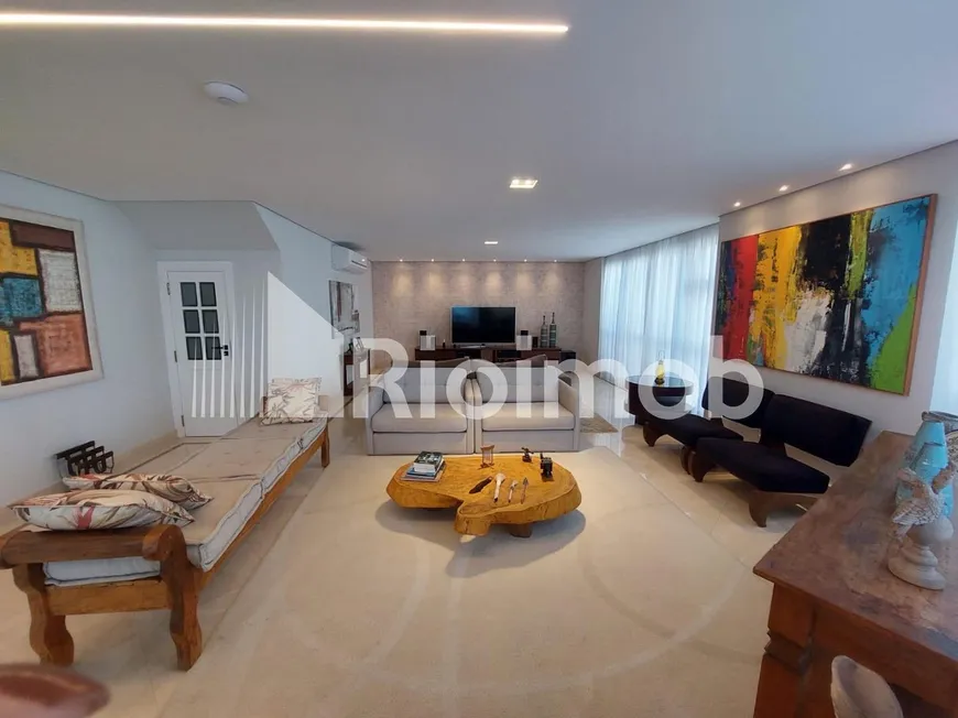 Foto 1 de Apartamento com 4 Quartos à venda, 304m² em Barra da Tijuca, Rio de Janeiro