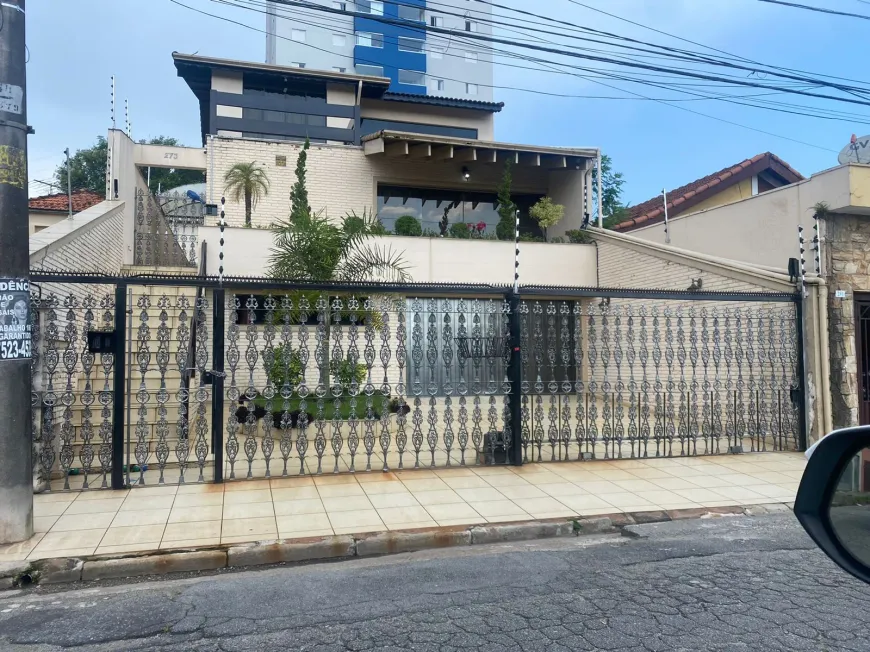 Foto 1 de com 4 Quartos para alugar, 300m² em Vila Assis Brasil, Mauá