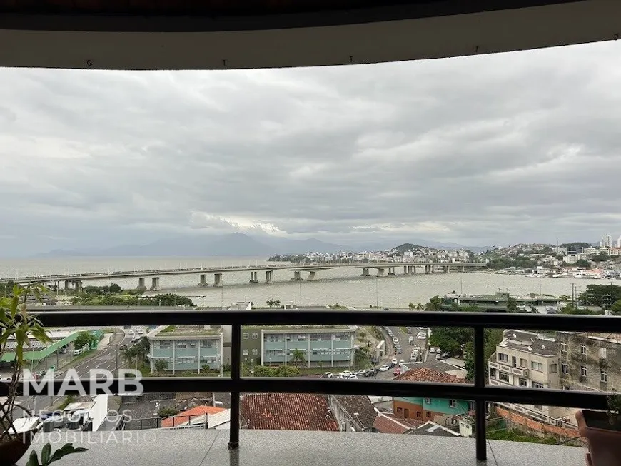 Foto 1 de Apartamento com 3 Quartos à venda, 142m² em Centro, Florianópolis