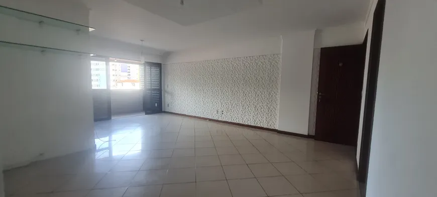 Foto 1 de Apartamento com 3 Quartos à venda, 121m² em Ponta Verde, Maceió