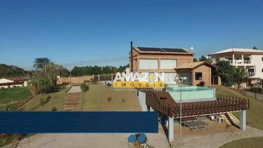 Foto 1 de Fazenda/Sítio com 3 Quartos para venda ou aluguel, 700m² em Chácaras Catagua, Taubaté