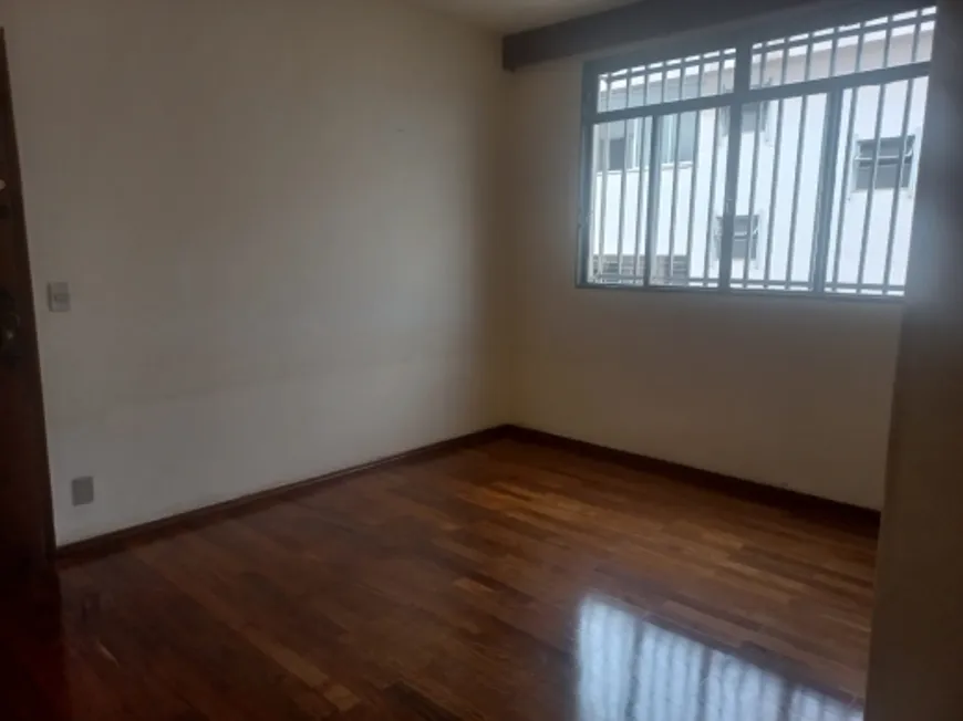 Foto 1 de Apartamento com 3 Quartos para alugar, 100m² em Jardim América, Belo Horizonte