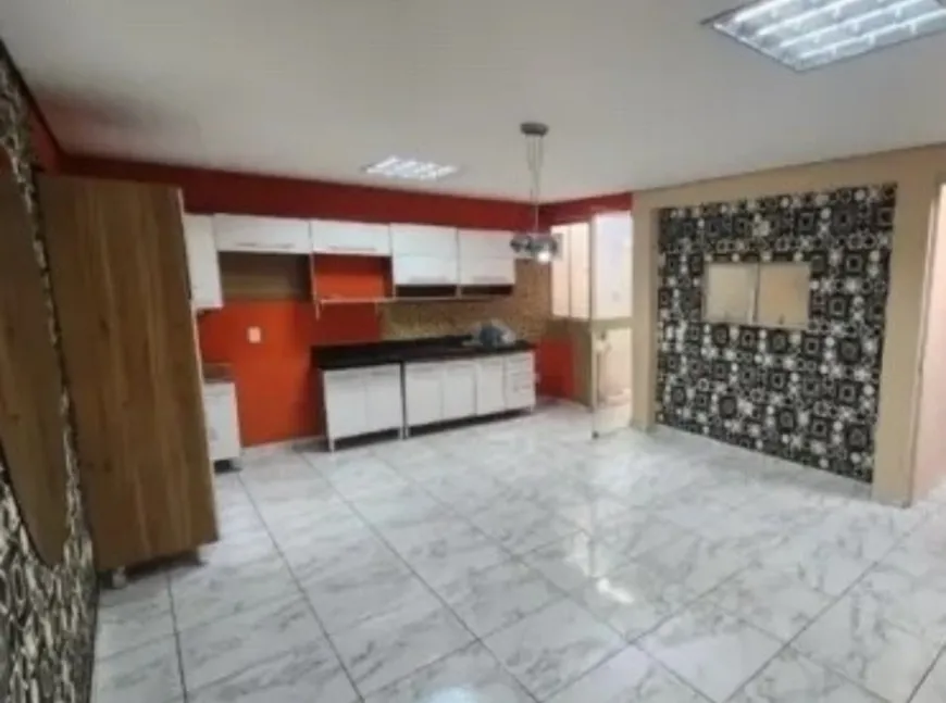 Foto 1 de Casa com 2 Quartos para venda ou aluguel, 62m² em São Marcos, Salvador