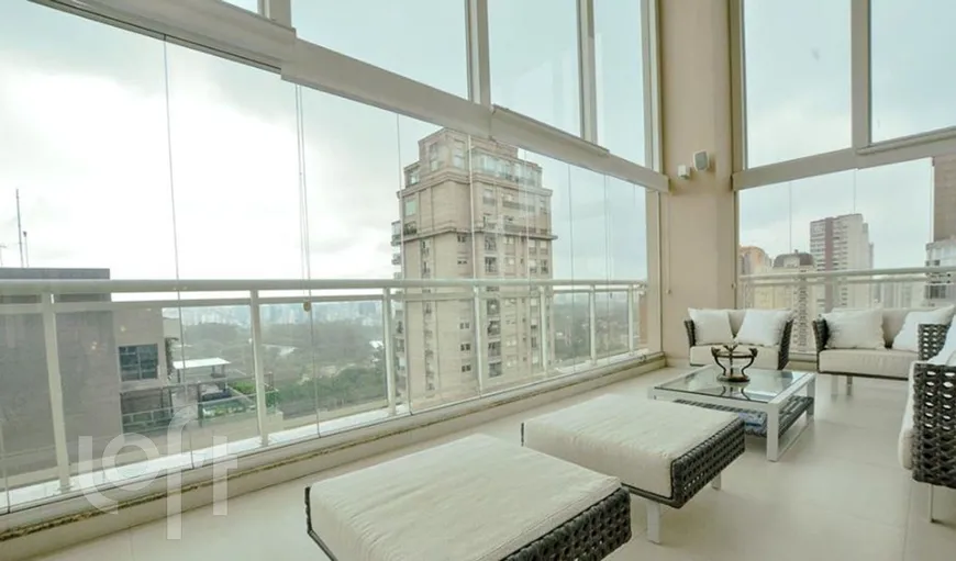 Foto 1 de Apartamento com 4 Quartos à venda, 363m² em Moema, São Paulo