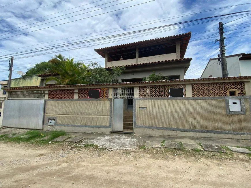 Foto 1 de Casa com 4 Quartos à venda, 121m² em Praça da Bandeira, Araruama