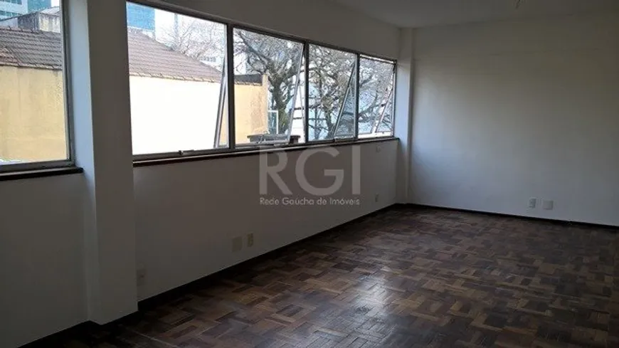 Foto 1 de Sala Comercial para alugar, 1m² em Moinhos de Vento, Porto Alegre