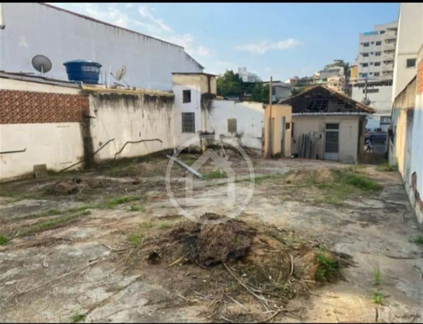 Foto 1 de Lote/Terreno à venda, 400m² em  Vila Valqueire, Rio de Janeiro