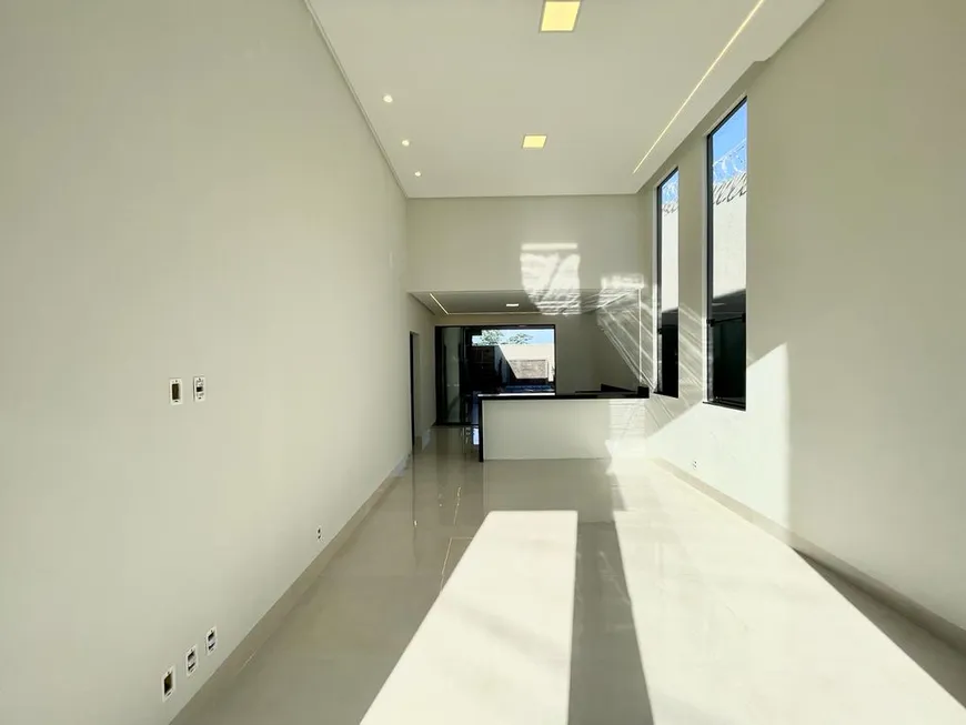 Foto 1 de Casa com 3 Quartos à venda, 174m² em Setor Faiçalville, Goiânia