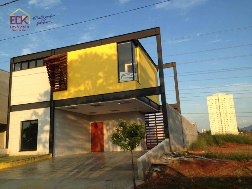 Foto 1 de Casa de Condomínio com 3 Quartos à venda, 320m² em Vila Oliveira, Mogi das Cruzes