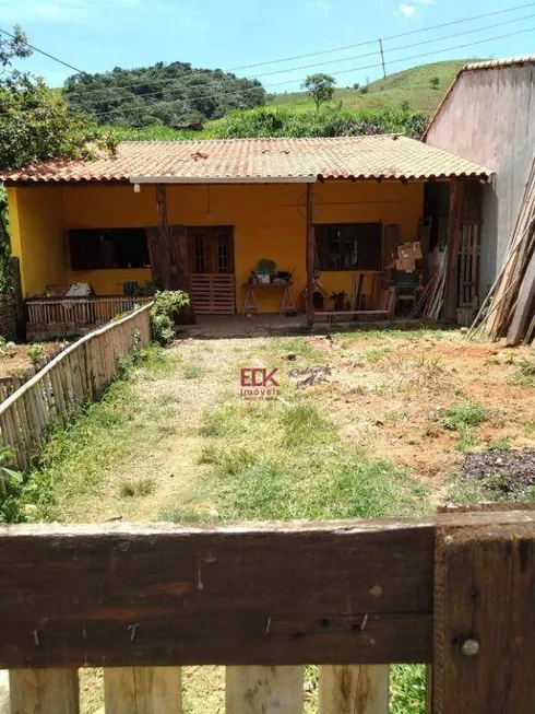 Foto 1 de Fazenda/Sítio com 2 Quartos à venda, 100m² em Centro, São José dos Campos