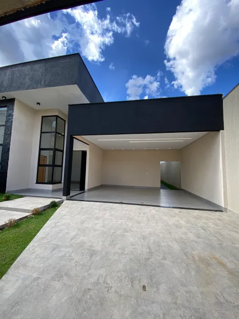 Foto 1 de Casa com 3 Quartos à venda, 196m² em Moinho dos Ventos, Goiânia