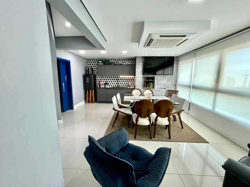 Foto 1 de Apartamento com 3 Quartos à venda, 226m² em Quilombo, Cuiabá