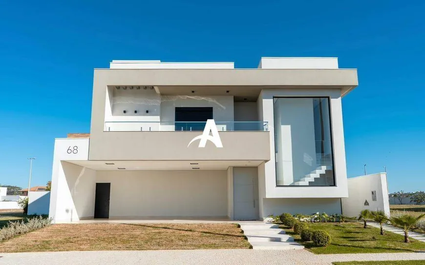 Foto 1 de Casa de Condomínio com 4 Quartos à venda, 400m² em Jardim Versailles, Uberlândia