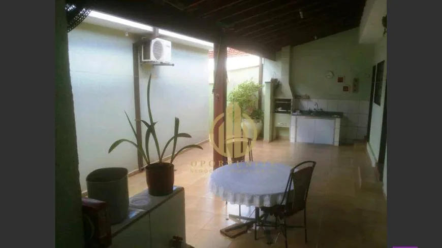 Foto 1 de Casa com 3 Quartos à venda, 151m² em Jardim Irajá, Ribeirão Preto