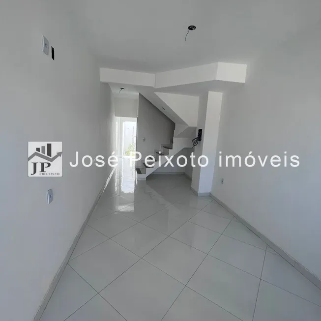 Foto 1 de Casa de Condomínio com 2 Quartos à venda, 58m² em Campo Grande, Rio de Janeiro