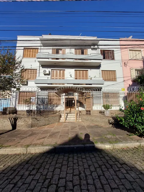 Foto 1 de Apartamento com 1 Quarto para alugar, 55m² em Santo Antônio, Porto Alegre