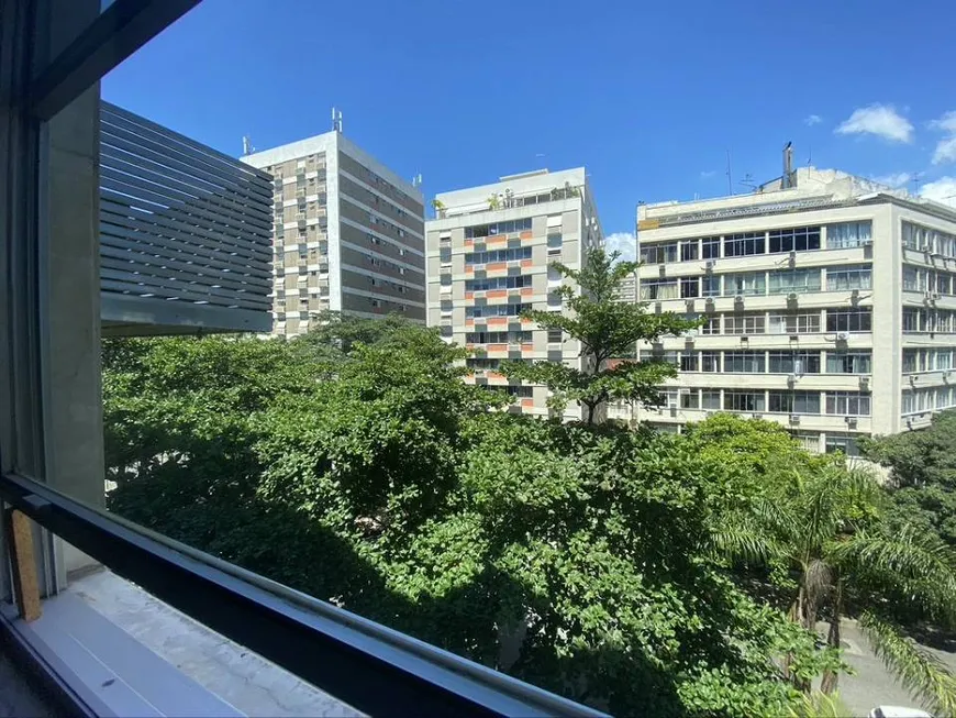 Foto 1 de Apartamento com 3 Quartos à venda, 160m² em Leblon, Rio de Janeiro
