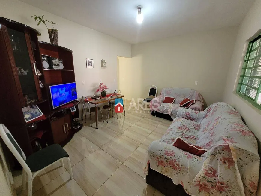 Foto 1 de Casa com 2 Quartos à venda, 100m² em Vila Pantano II, Santa Bárbara D'Oeste