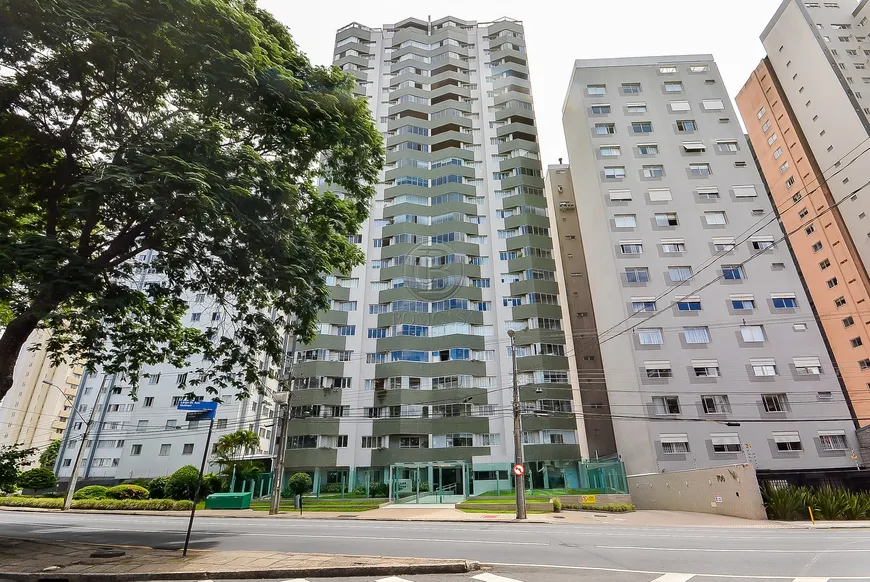 Foto 1 de Apartamento com 3 Quartos à venda, 158m² em Água Verde, Curitiba
