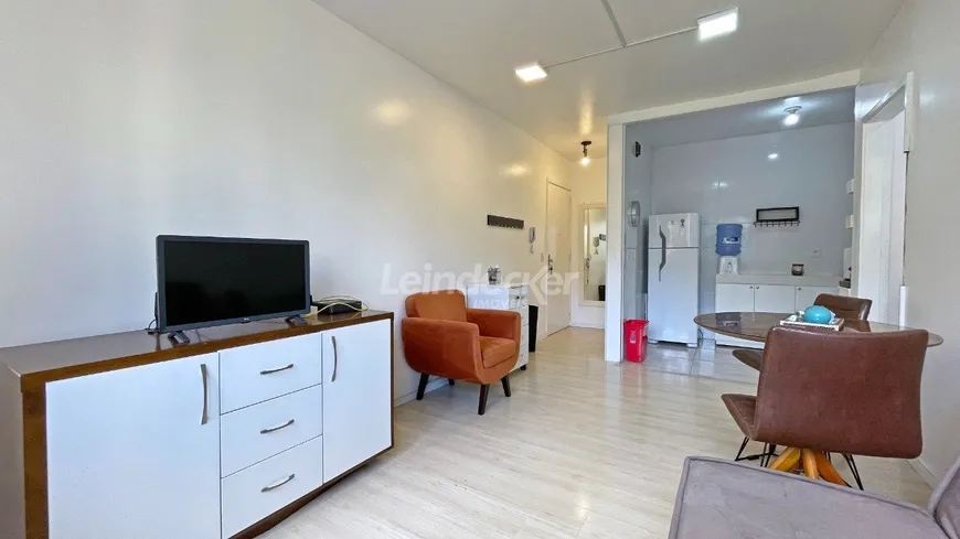 Foto 1 de Apartamento com 1 Quarto à venda, 42m² em Jardim Botânico, Porto Alegre