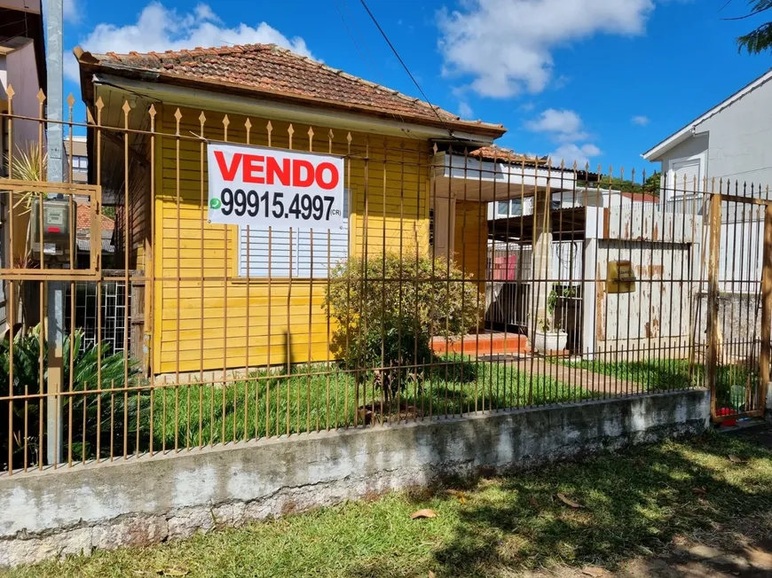 Foto 1 de Lote/Terreno à venda, 300m² em São Sebastião, Porto Alegre