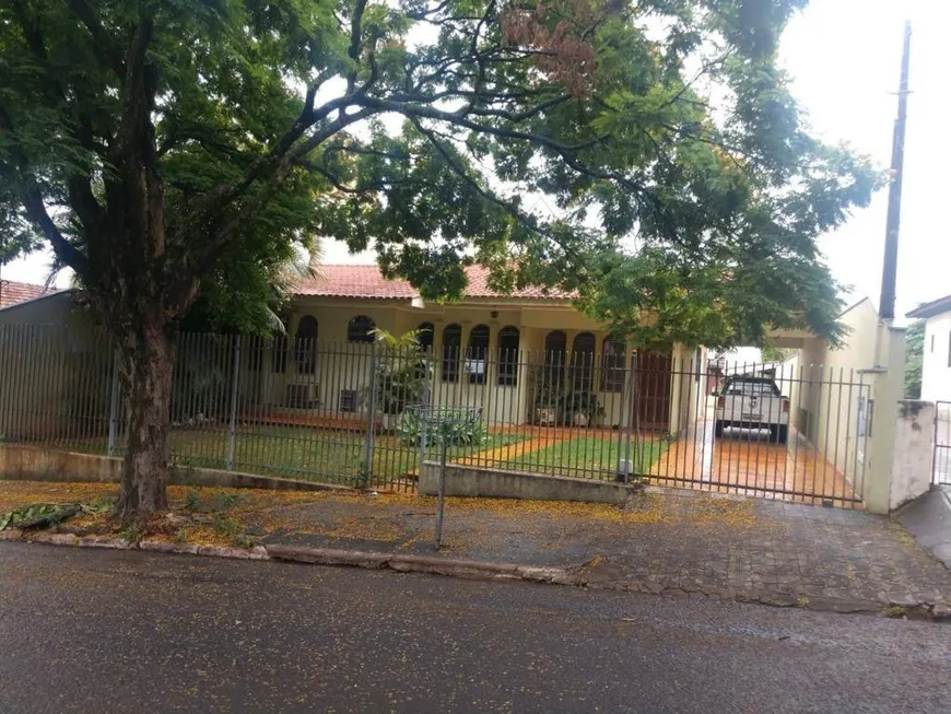 Foto 1 de Casa com 3 Quartos à venda, 224m² em Centro, Marialva