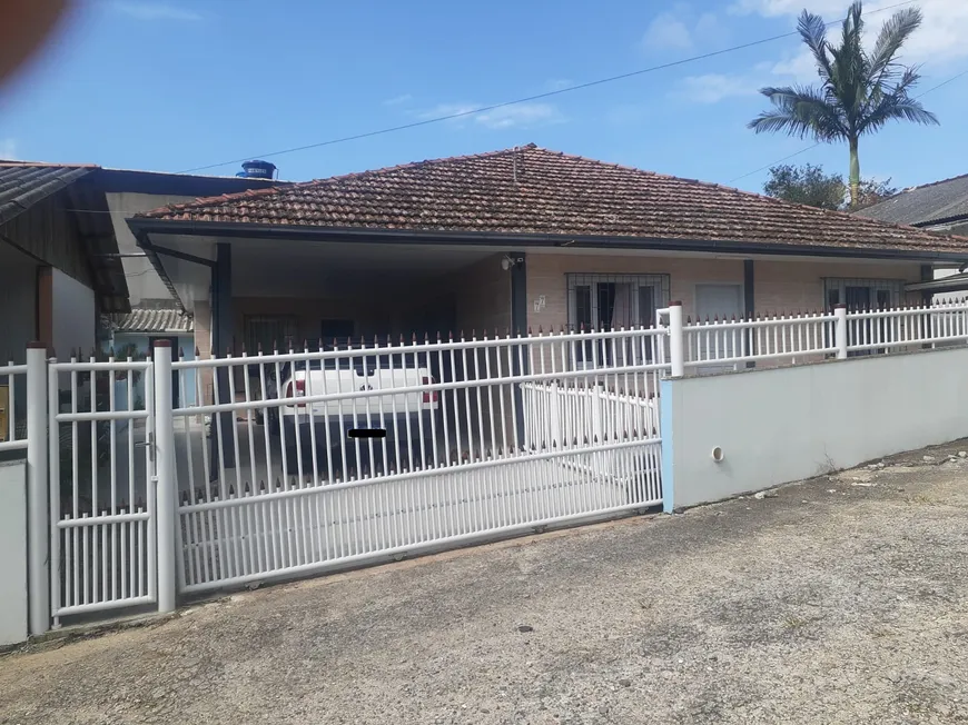 Foto 1 de Casa com 3 Quartos à venda, 200m² em Vargem do Bom Jesus, Florianópolis