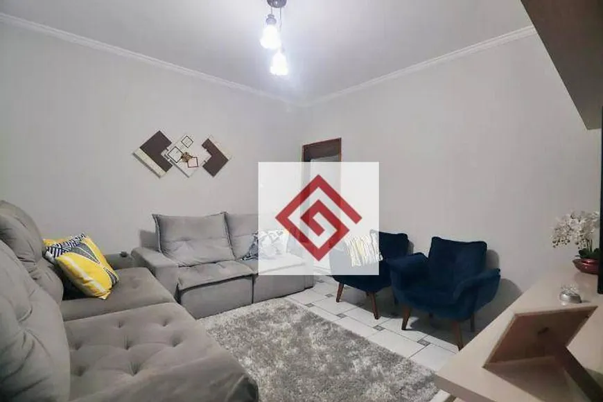 Foto 1 de Casa com 2 Quartos à venda, 180m² em Vila Alto de Santo Andre, Santo André