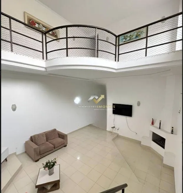 Foto 1 de Casa com 4 Quartos para venda ou aluguel, 350m² em Vila Pires, Santo André
