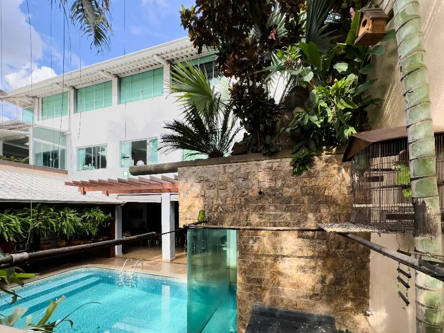 Foto 1 de Casa com 8 Quartos à venda, 900m² em Vila Mauá, Goiânia