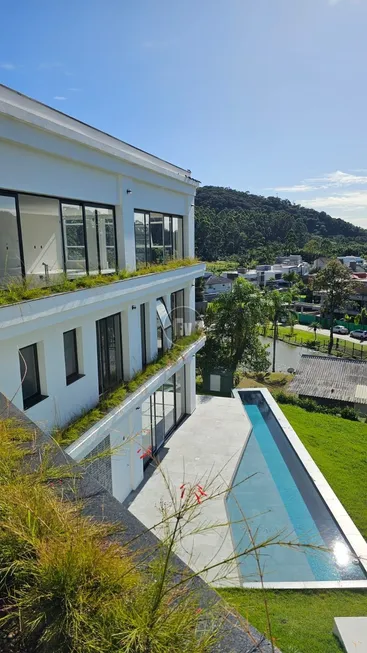 Foto 1 de Casa com 5 Quartos à venda, 522m² em Ariribá, Balneário Camboriú