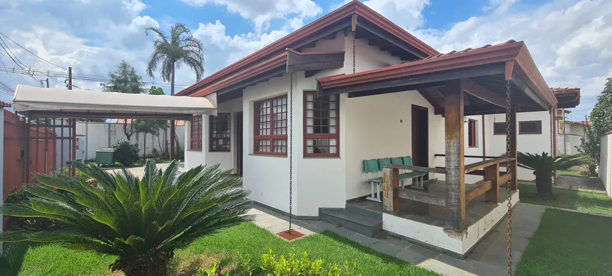 Foto 1 de Casa com 4 Quartos à venda, 248m² em Jardim Alice, Jaguariúna