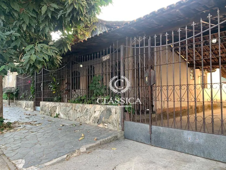 Foto 1 de Casa com 3 Quartos à venda, 360m² em Lindéia, Belo Horizonte