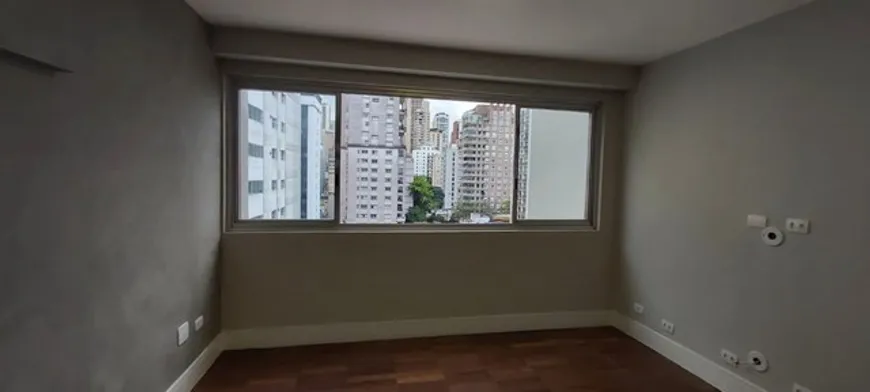 Foto 1 de Apartamento com 3 Quartos para alugar, 170m² em Jardim Paulista, São Paulo