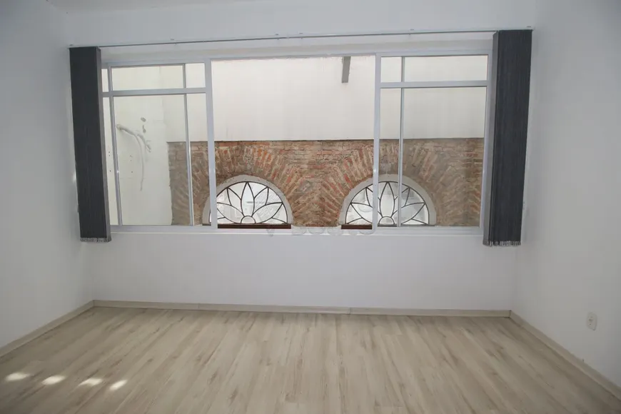 Foto 1 de Sala Comercial para alugar, 30m² em Centro, Pelotas