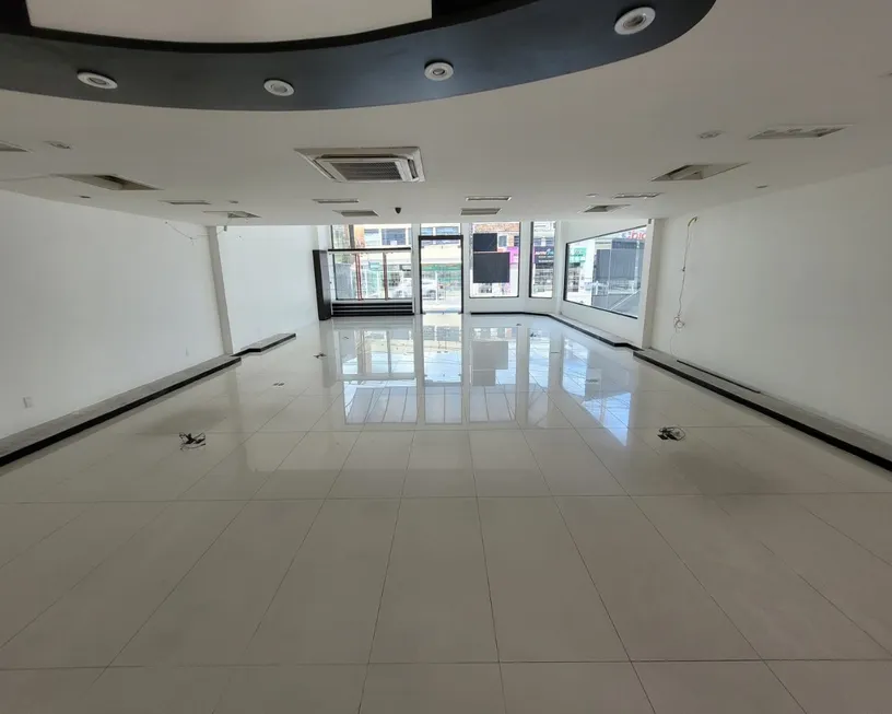 Foto 1 de Sala Comercial para alugar, 410m² em Centro, Lauro de Freitas