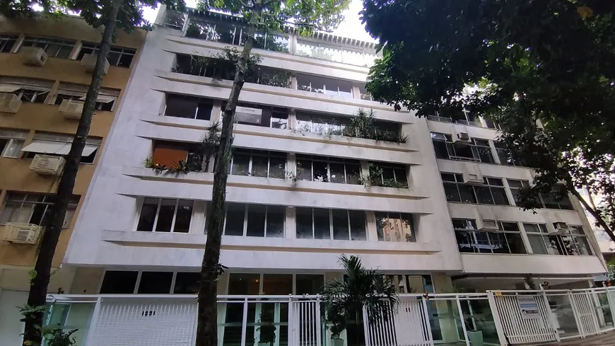 Foto 1 de Apartamento com 4 Quartos à venda, 182m² em Leblon, Rio de Janeiro