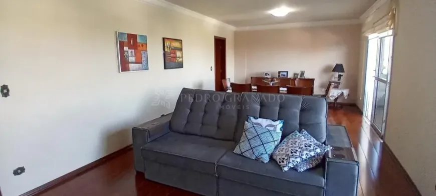 Foto 1 de Apartamento com 5 Quartos à venda, 190m² em Zona 01, Maringá