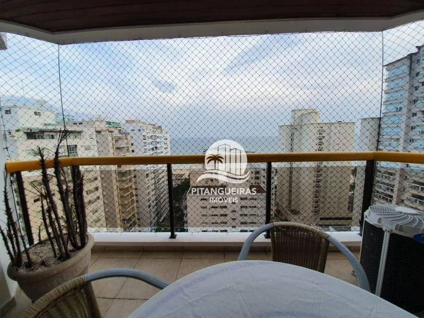 Foto 1 de Flat com 3 Quartos à venda, 85m² em Pitangueiras, Guarujá