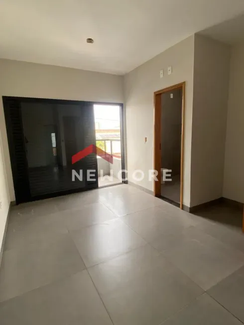 Foto 1 de Sobrado com 2 Quartos à venda, 104m² em Jardim Europa, Uberlândia