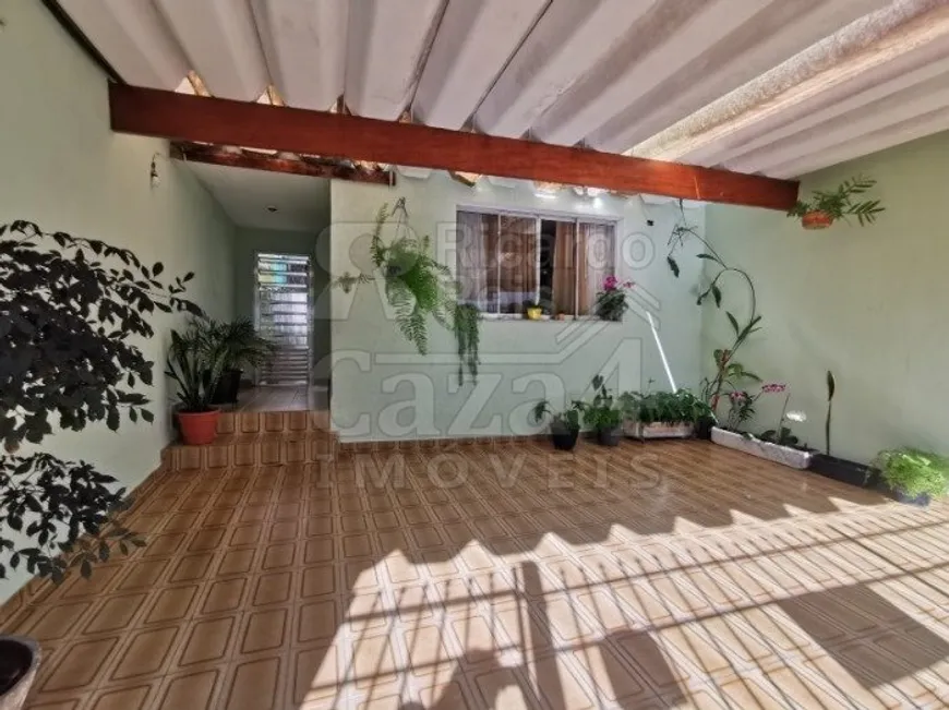 Foto 1 de Sobrado com 3 Quartos à venda, 300m² em Vila São Paulo, São Paulo