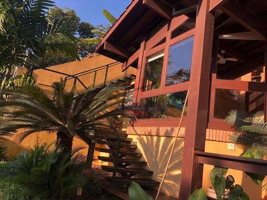 Foto 1 de Casa com 4 Quartos à venda, 500m² em Praia da Enseada, Ubatuba