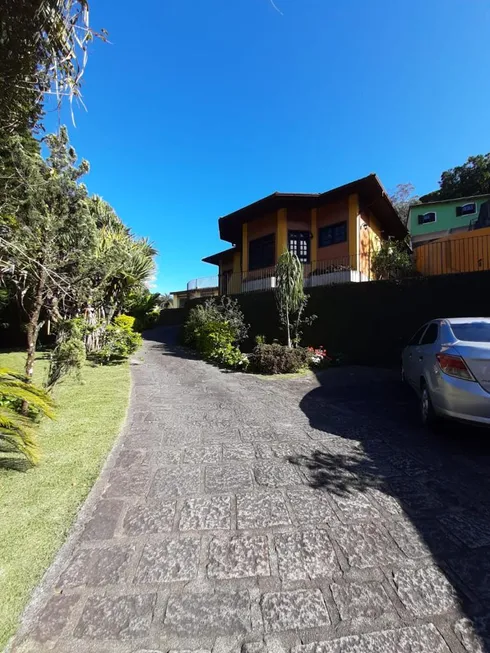 Foto 1 de Casa com 3 Quartos à venda, 350m² em Centro, Petrópolis