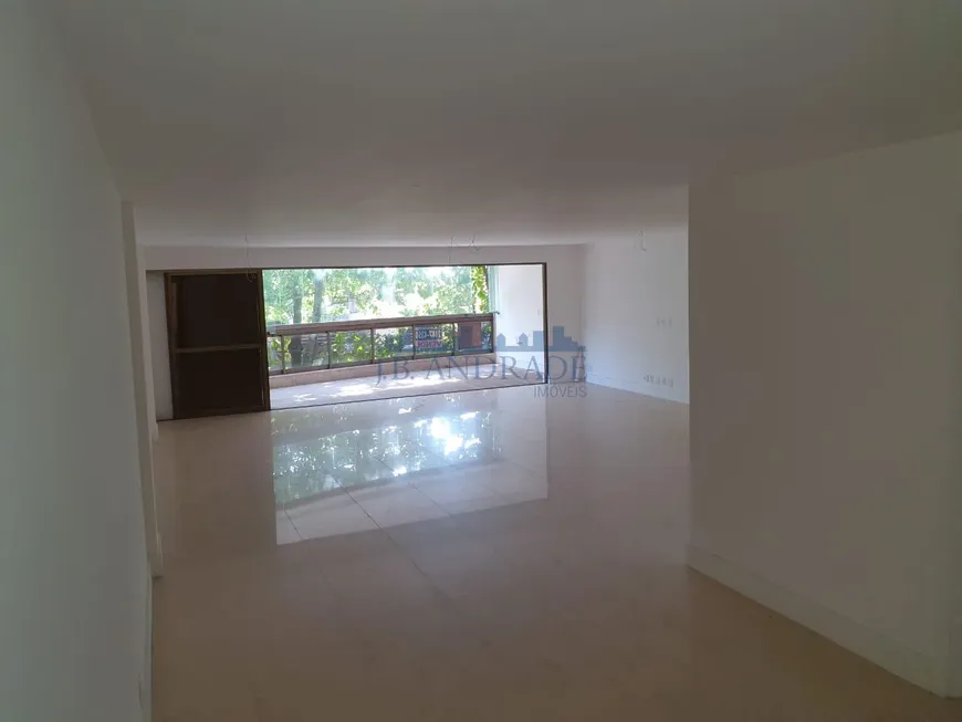 Foto 1 de Apartamento com 4 Quartos à venda, 240m² em Barra da Tijuca, Rio de Janeiro