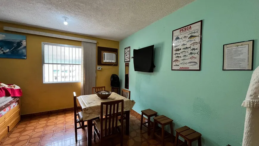 Foto 1 de Kitnet com 1 Quarto à venda, 37m² em Vila Tupi, Praia Grande