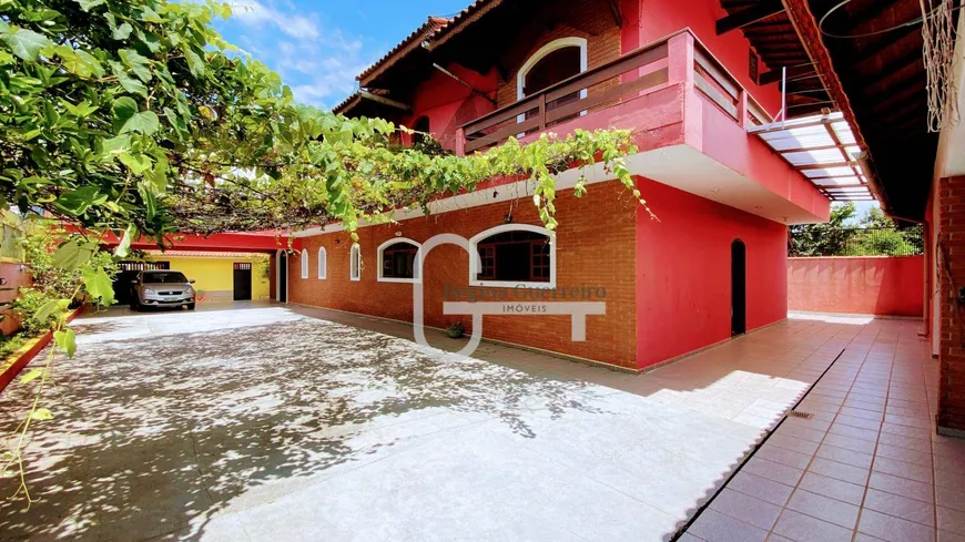 Foto 1 de Casa com 6 Quartos à venda, 315m² em Jardim Barra de Jangadas, Peruíbe