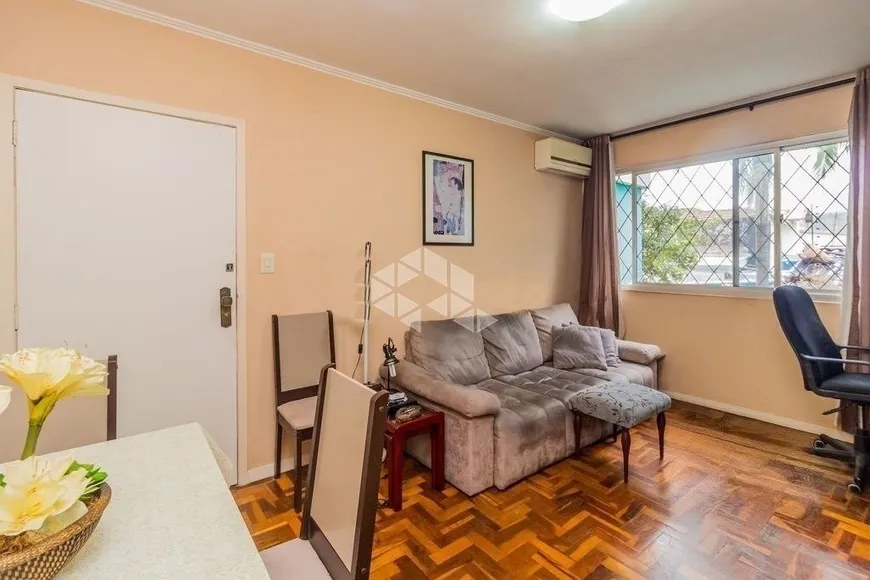 Foto 1 de Apartamento com 1 Quarto à venda, 46m² em Azenha, Porto Alegre