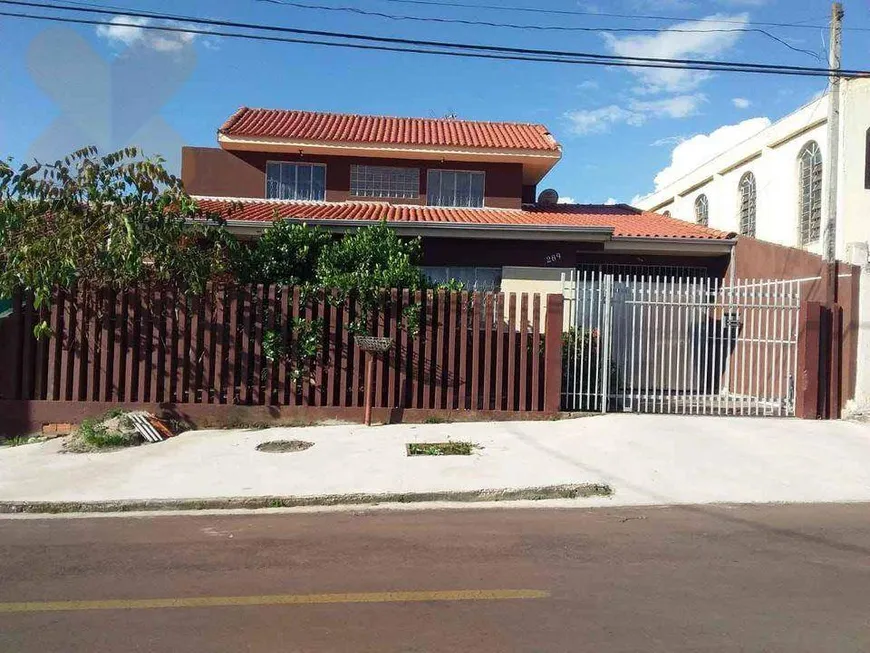 Foto 1 de Sobrado com 5 Quartos à venda, 251m² em Quississana, São José dos Pinhais